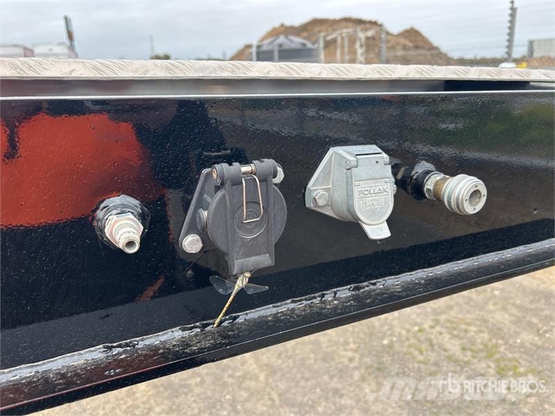 Boomer 12 m Tri/A Step Deck Container Trailer Konteinerveohaagised