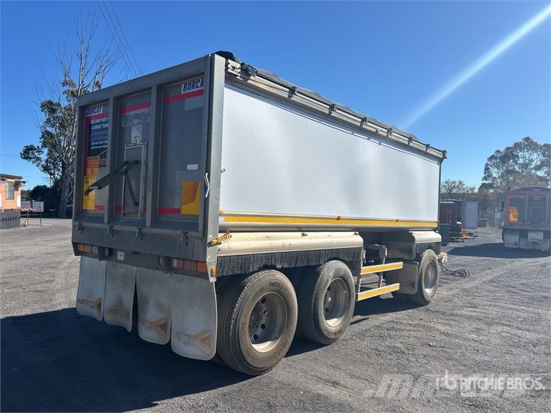 Borcat 5.9 m Super Dog End Dump Trailer Kipper