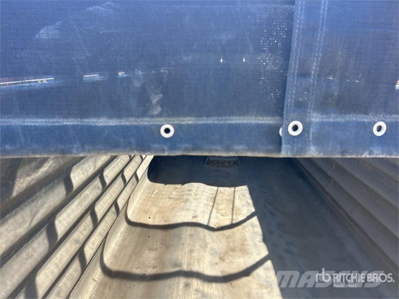 Borcat 5.9 m Super Dog End Dump Trailer Kipper