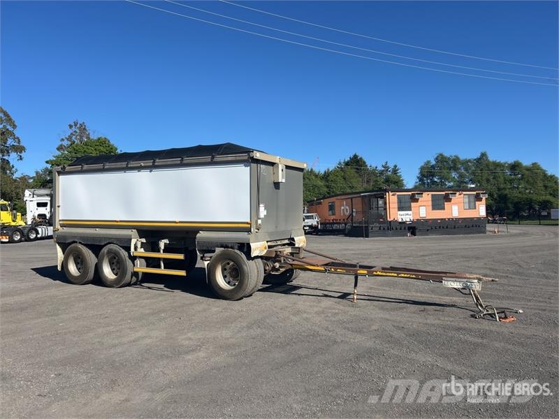 Borcat 5.9 m Super Dog End Dump Trailer Kipper