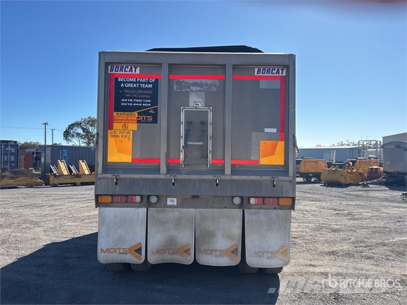 Borcat 5.9 m Super Dog End Dump Trailer Kipper