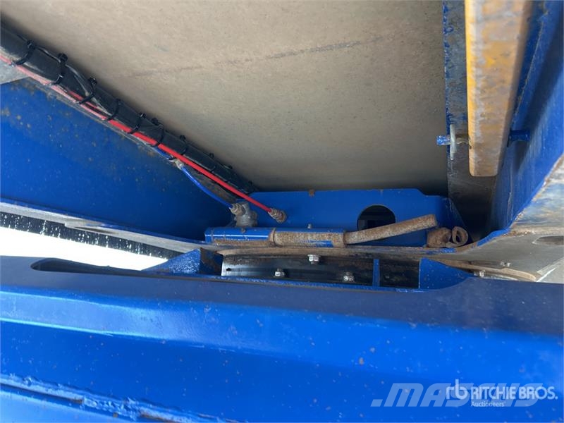  BTE 8.2 m Quad Dog End Dump Trailer Damperli römorklari