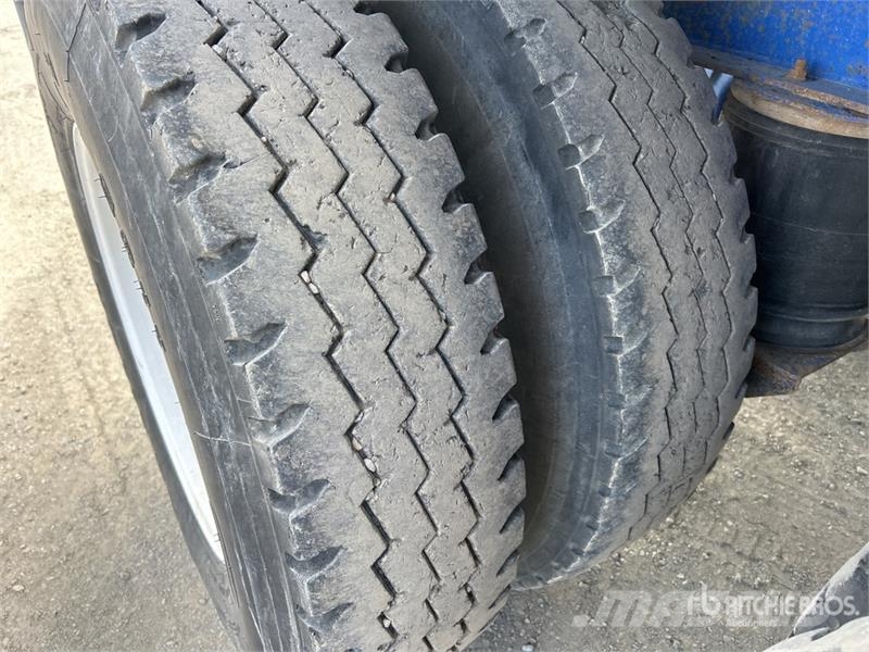  BTE 8.2 m Quad Dog End Dump Trailer Damperli römorklari