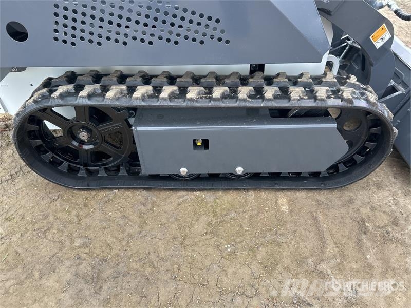 BTTL ST25M-6 Mini Compact Track Loader (Unused) Kompaktlader