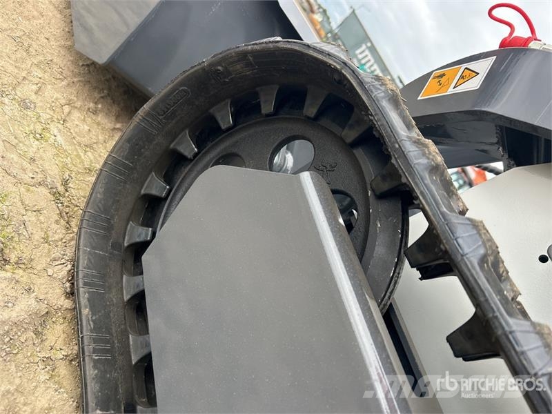 BTTL ST25M-6 Mini Compact Track Loader (Unused) Kompaktlader