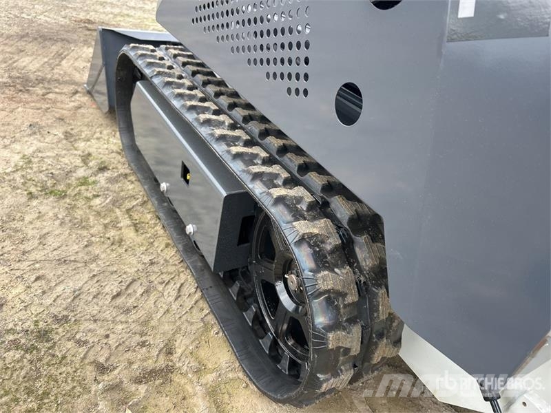 BTTL ST25M-6 Mini Compact Track Loader (Unused) لوادر انزلاقية التوجيه