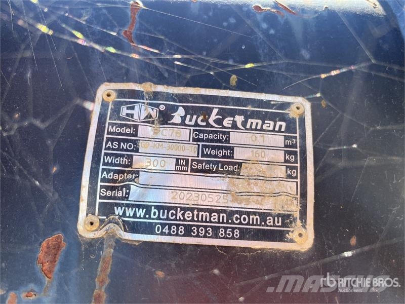 Bucketman 320 mm Q/C Cleanup Excavator Bucket - Fi دلاء