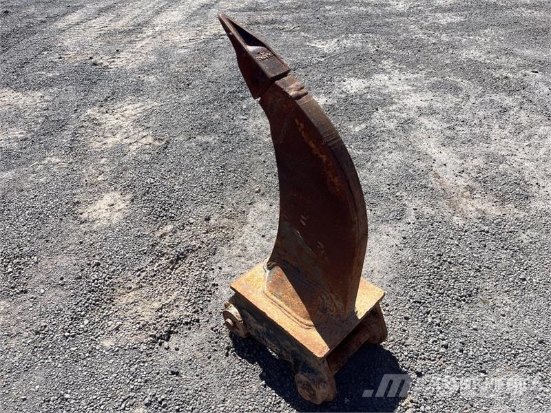 Bucketman Q/C Excavator Ripper - Fits Hitachi ZX85 스크레퍼