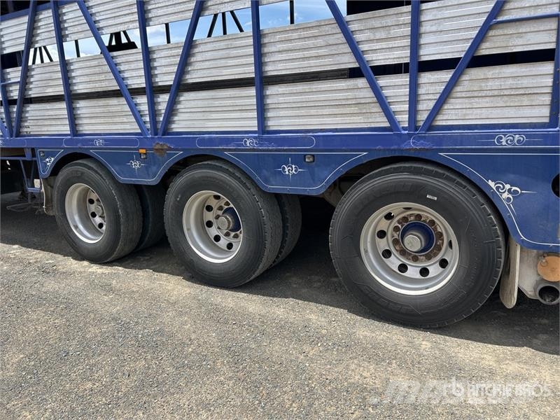 Byrne 12.3 m Tri/A Livestock Trailer Prikolice za prijevoz stoke