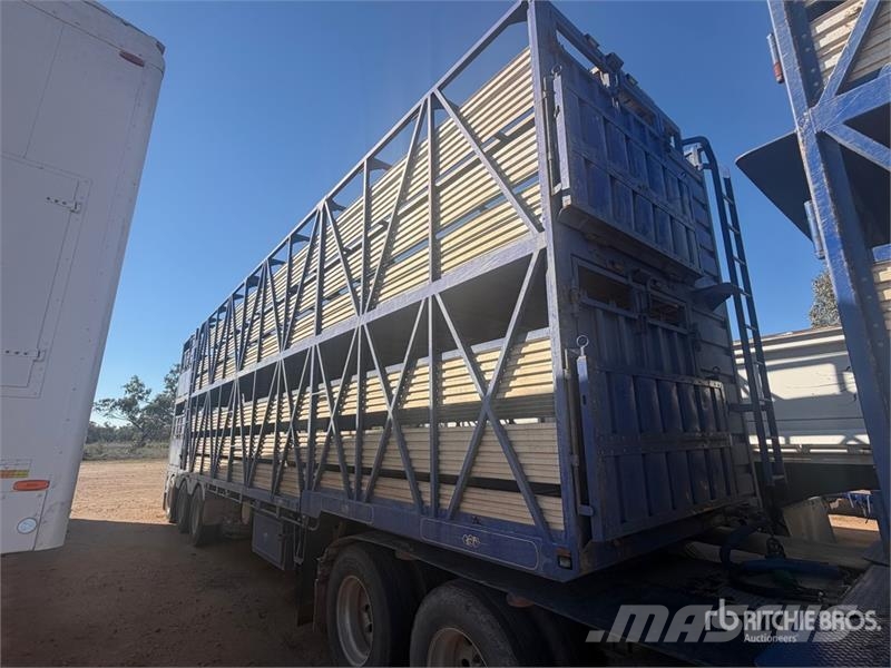  Byrne Tri/A Livestock Trailer مقطورات نقل الحيوانات