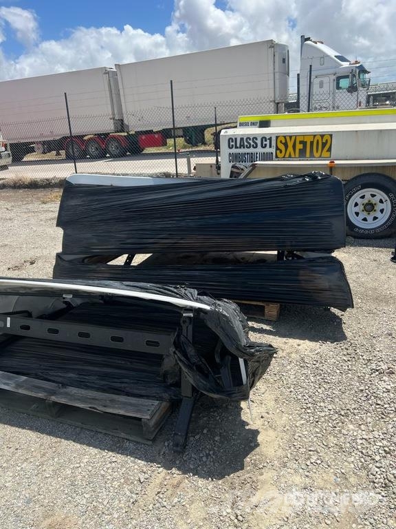Cab roof deflector (Unused) 其他货车