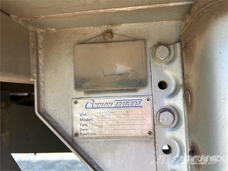 Cannon 12.3 m Tri/A Livestock Trailer Prikolice za prijevoz stoke