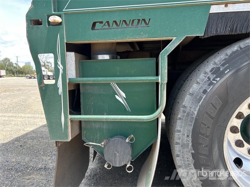 Cannon 12.3 m Tri/A Livestock Trailer Prikolice za prijevoz stoke