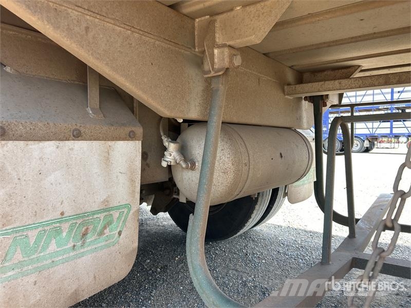 Cannon 12.3 m Tri/A Livestock Trailer Prikolice za prijevoz stoke