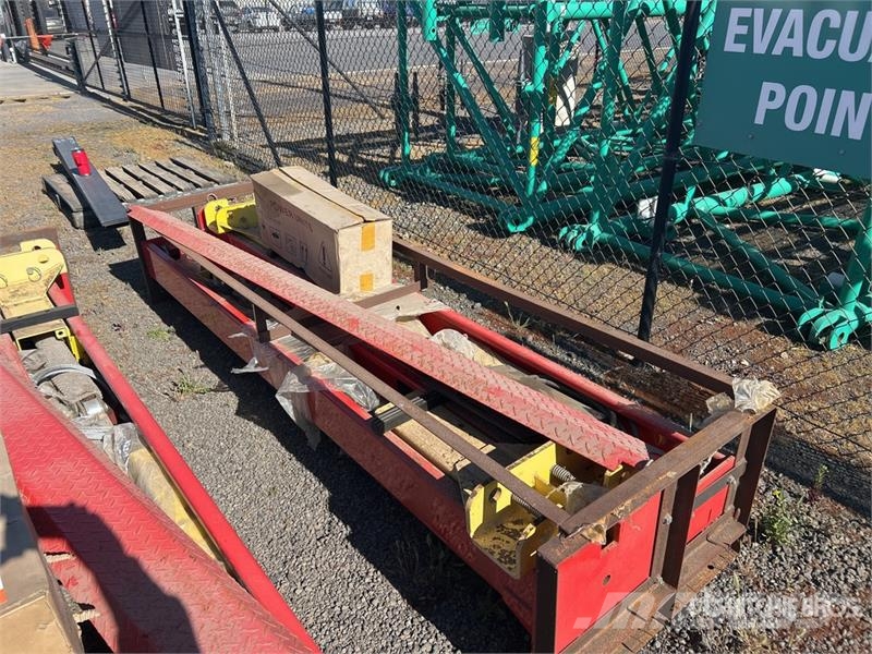  Car Hoist (Unused) Other components