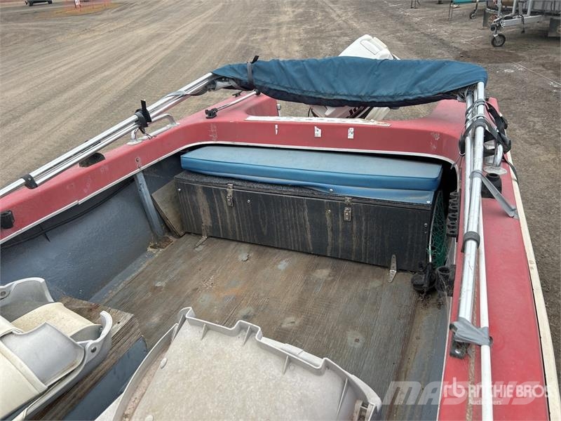 Caribbean 14 ft Bay Boat w/1987 Custom Made S/A Tr Drugi deli