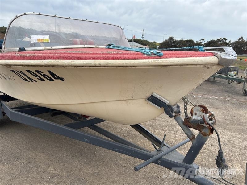 Caribbean 14 ft Bay Boat w/1987 Custom Made S/A Tr Drugi deli