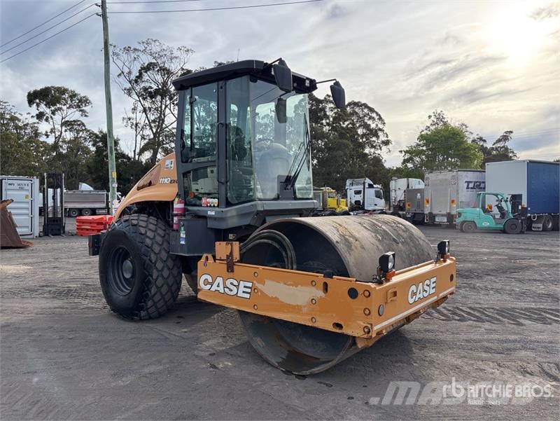 CASE 1100EX-D Smooth Drum Compactor Enkelt tromle