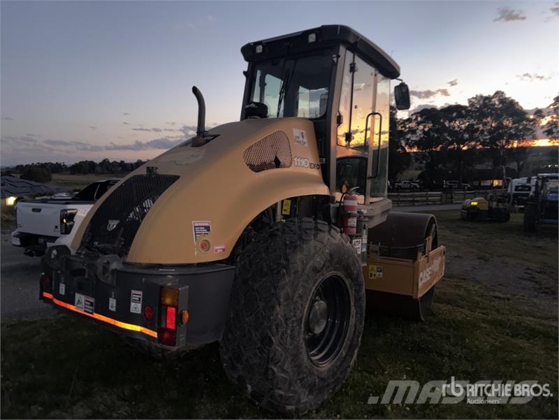 CASE 1100EX-D Smooth Drum Compactor Single drum rollers