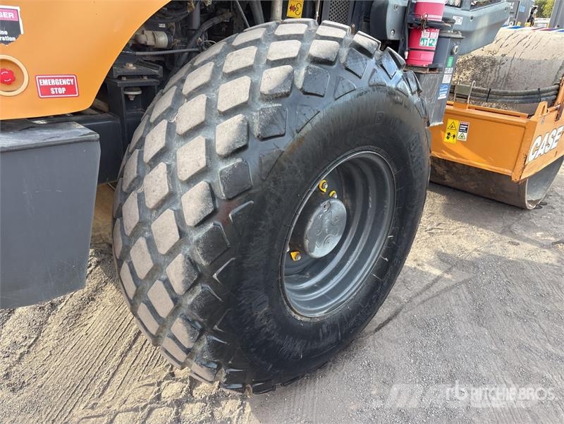 CASE 1100EX-D Smooth Drum Compactor Enkelt tromle