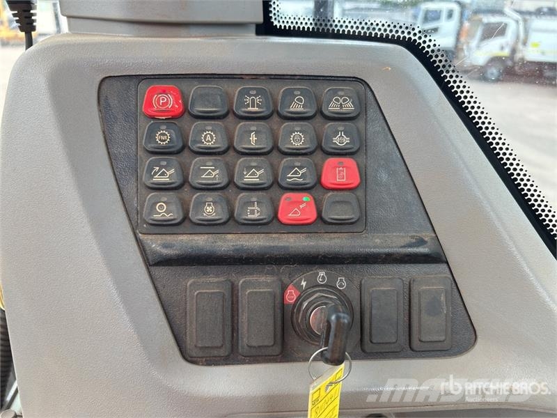 CASE 521G Wheel Loader Wheel loaders