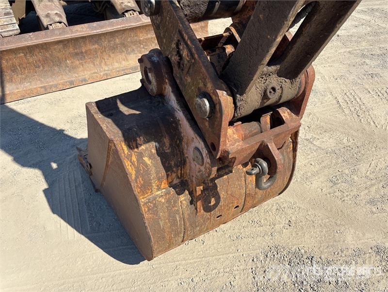 CASE CX135SR Tracked Excavator Pásové rýpadlá