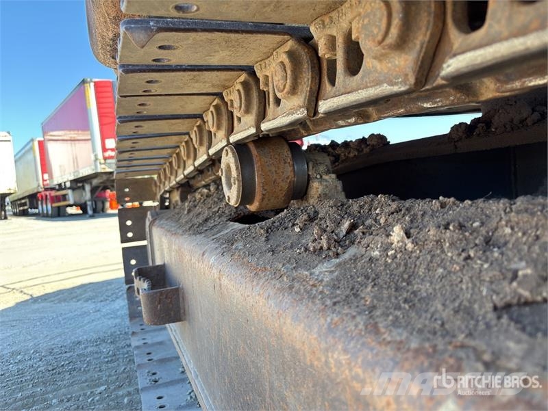 CASE CX135SR Tracked Excavator Pásové rýpadlá