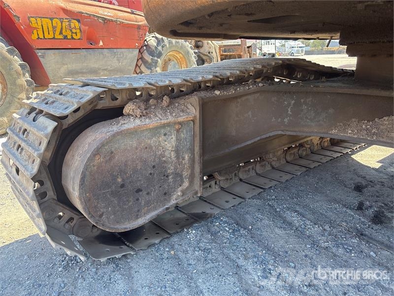 CASE CX135SR Tracked Excavator Pásové rýpadlá
