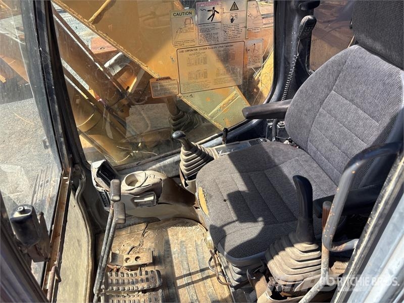 CASE CX135SR Tracked Excavator Pásové rýpadlá