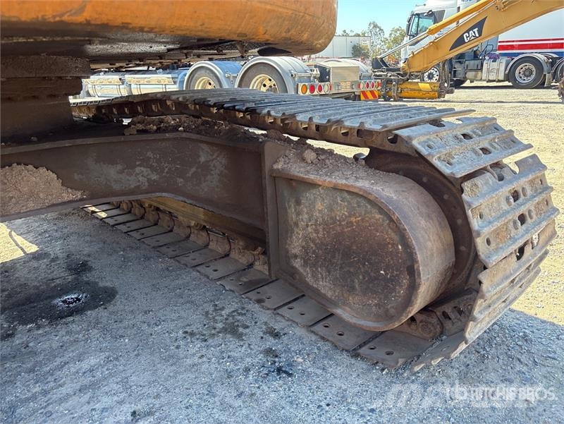 CASE CX135SR Tracked Excavator Pásové rýpadlá