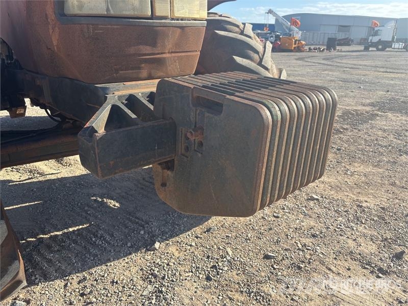 Case IH MXM130 4WD Tractor 拖拉机/农用车