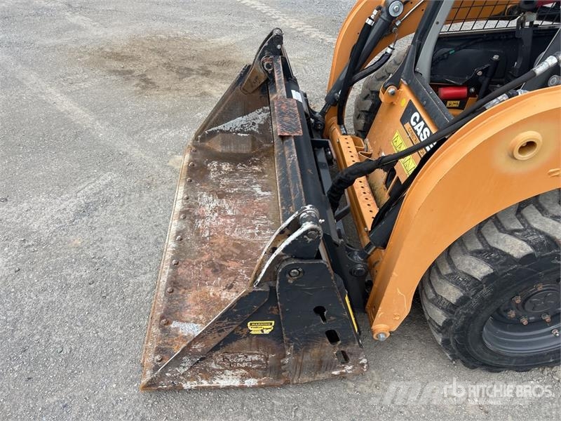 CASE SR160B Two-Speed Skid Steer Loader Carregadoras de direcção deslizante