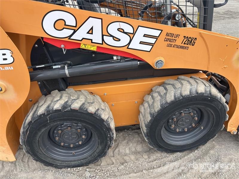 CASE SR160B Two-Speed Skid Steer Loader Carregadoras de direcção deslizante