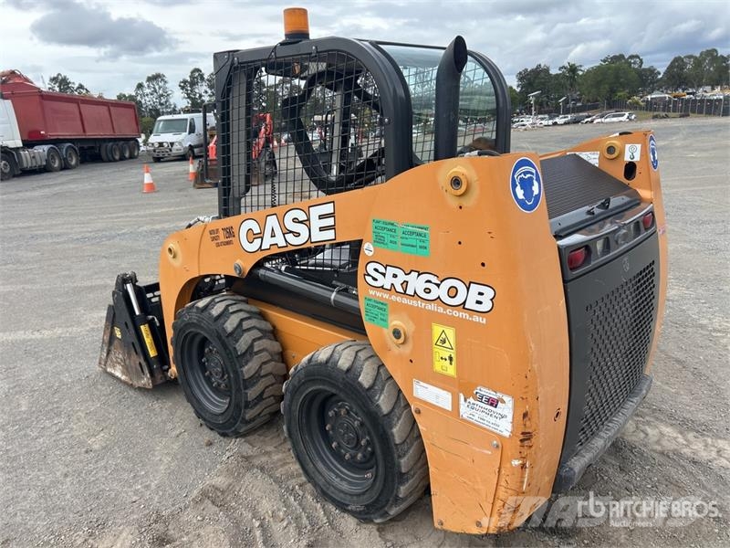 CASE SR160B Two-Speed Skid Steer Loader Carregadoras de direcção deslizante