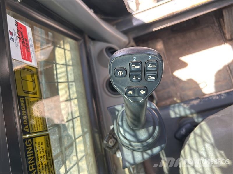 CASE TR310B Skid steer loaders