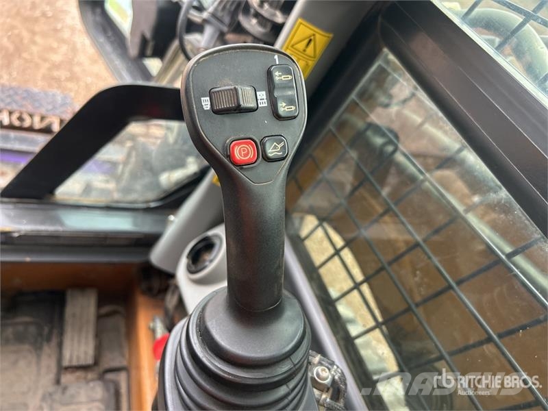 CASE TR340B Skid steer loaders