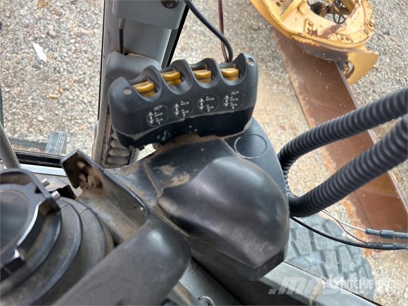 CAT 12M Motor Grader Greideriai