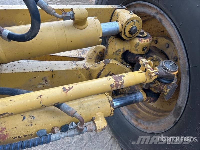 CAT 12M Motor Grader Greideriai