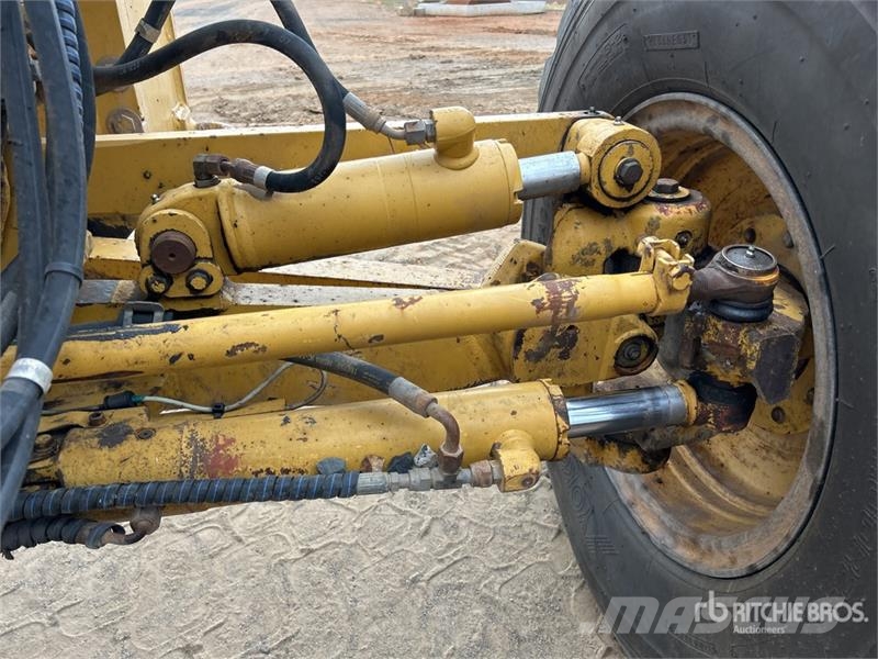 CAT 12M Motor Grader Greideriai