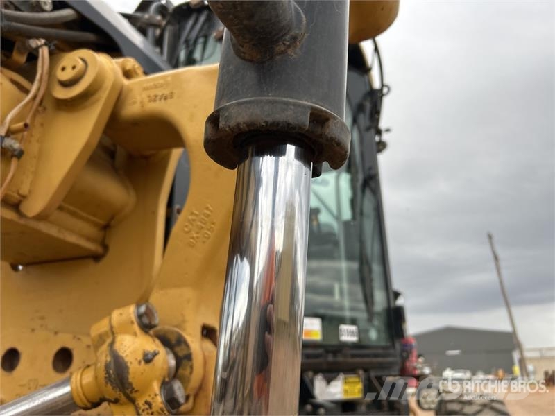CAT 12M Motor Grader Greideriai
