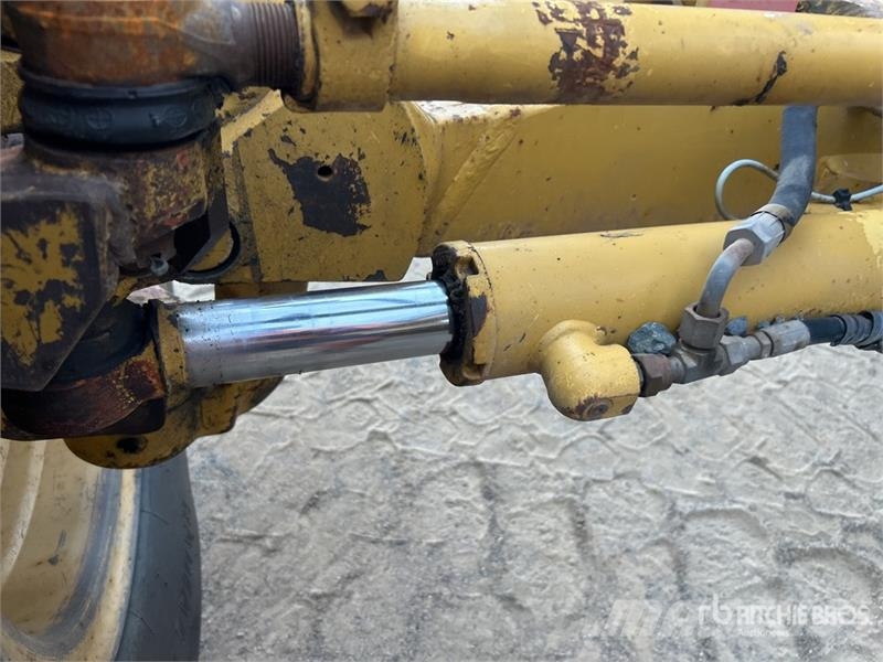 CAT 12M Motor Grader Greideriai