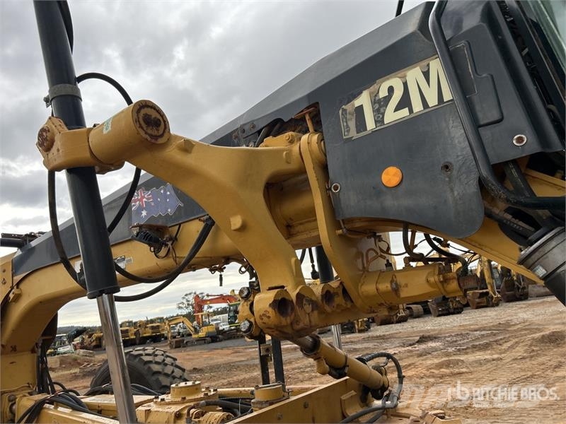 CAT 12M Motor Grader Greideriai