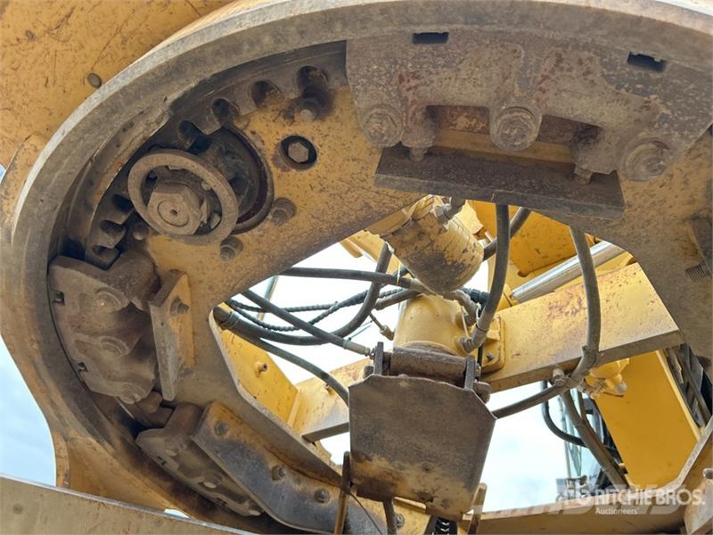 CAT 12M Motor Grader Greideriai