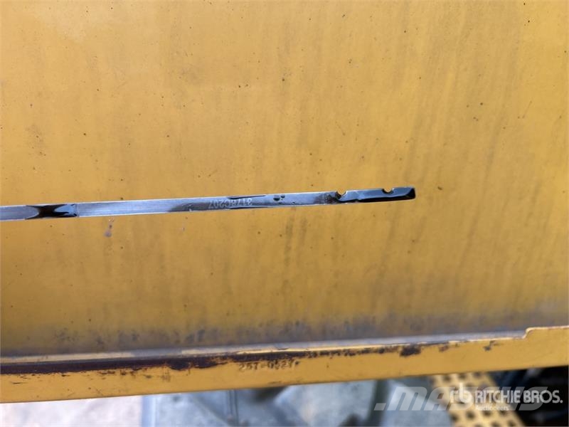 CAT 12M Motor Grader Greideriai