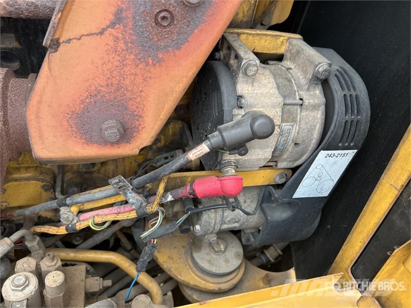 CAT 12M Motor Grader Greideriai