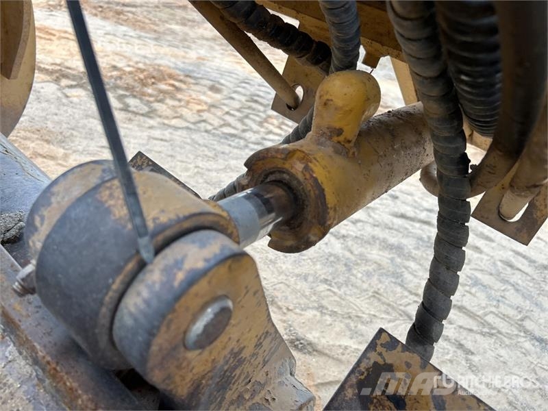 CAT 12M Motor Grader Greideriai