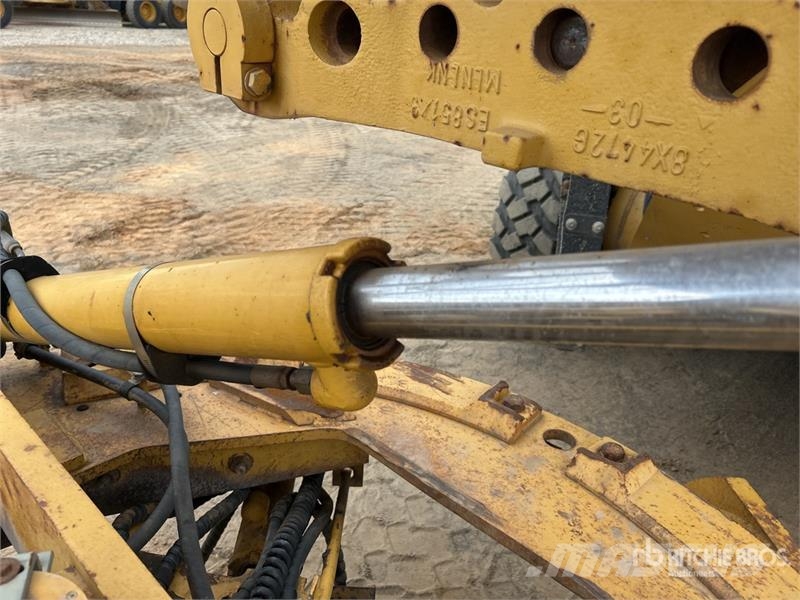 CAT 12M Motor Grader Greideriai