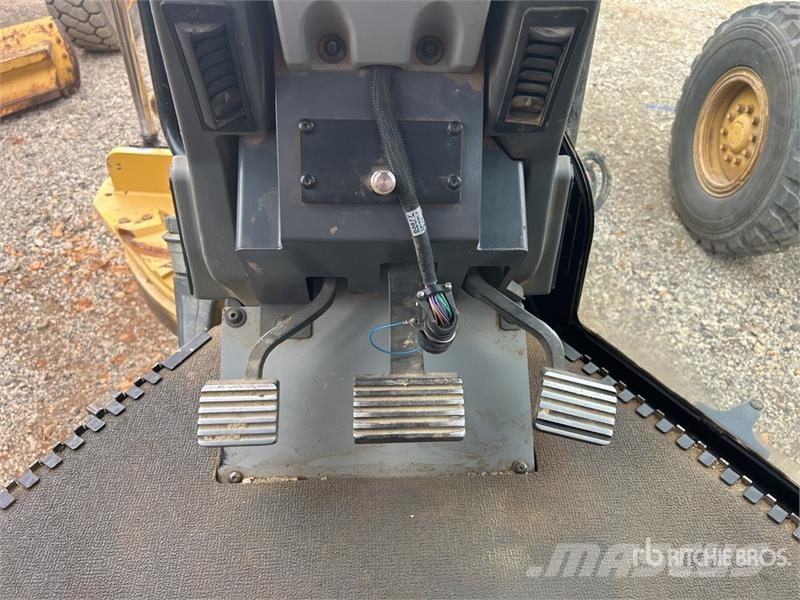 CAT 12M VHP Plus Motor Grader Grejderi