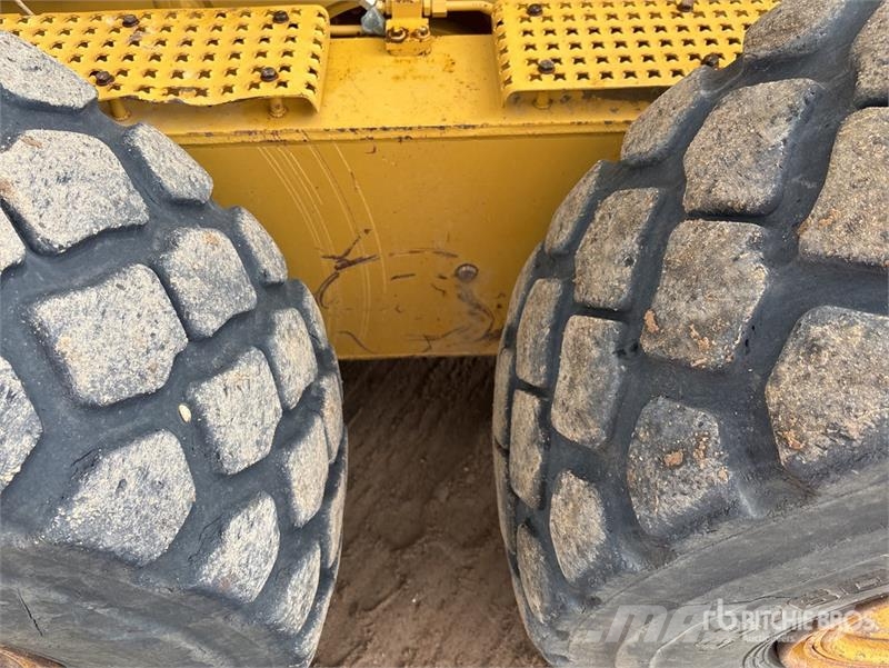 CAT 12M2 VHP Plus 平地机/推土机