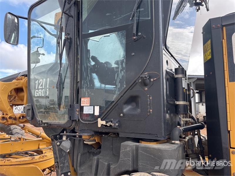 CAT 12M2 VHP Plus 平地机/推土机
